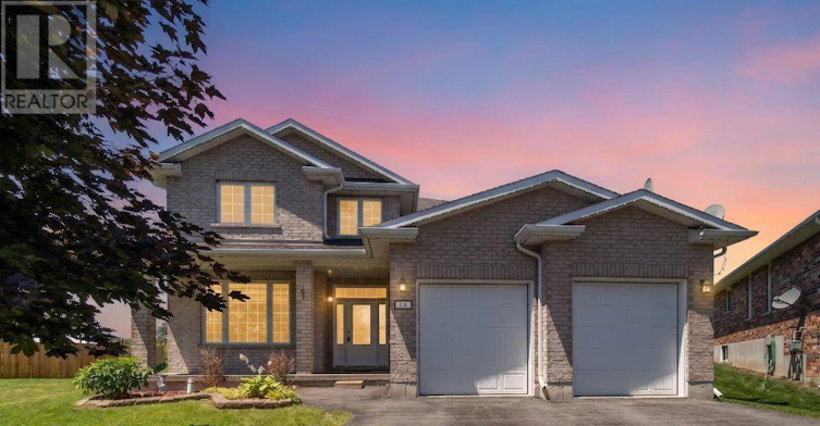 14 Ashwood Crescent, Greater Napanee, ON, K7R 3L1
