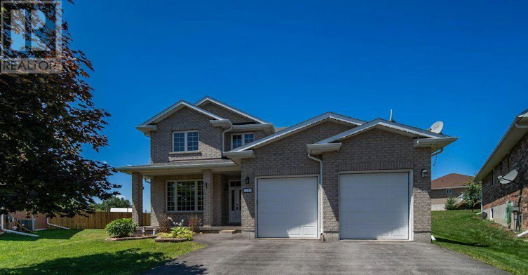 14 Ashwood Crescent, Greater Napanee, ON, K7R 3L1 - 2