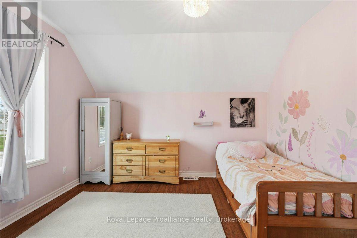 209 Dundas St. E Street, Quinte West, ON, K8V 1M1 - 23