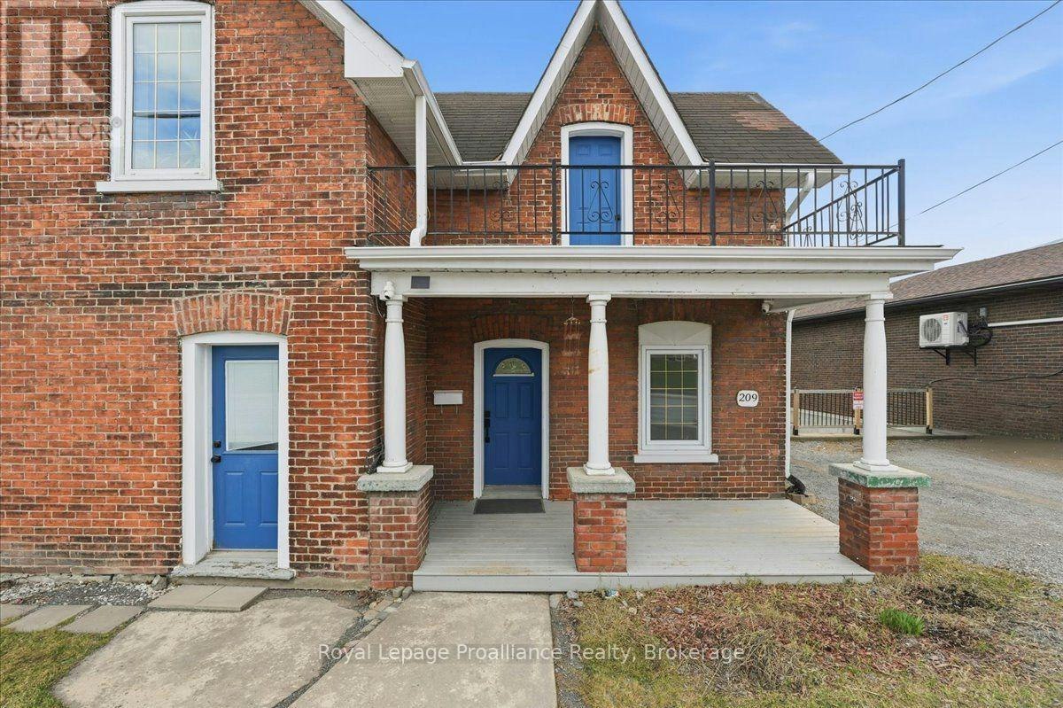 209 Dundas St. E Street, Quinte West, ON, K8V 1M1 - 2