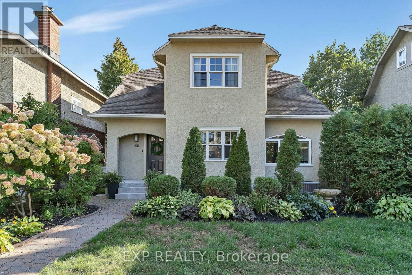 134 Broadway Avenue, Ottawa, ON, K1S 2V8