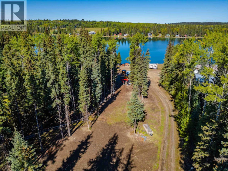 7111 Lincoln Drive, Bridge Lake, BC, V0K 1X1 - 6