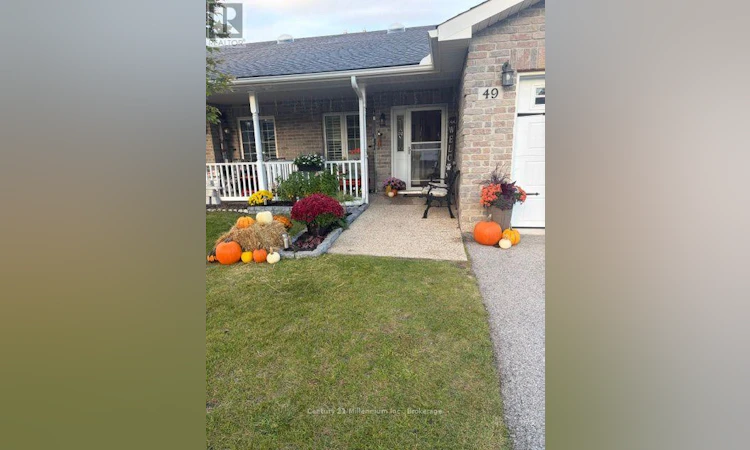 49 Clover Crescent
