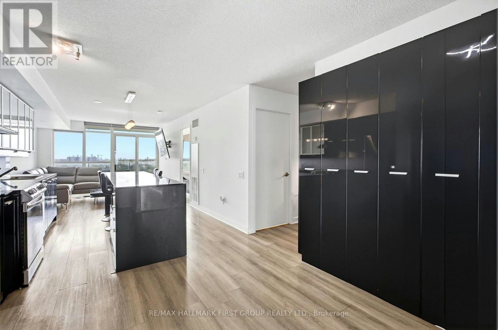 1615-29 Singer Court, Toronto, ON, M2K 0B3 - 5