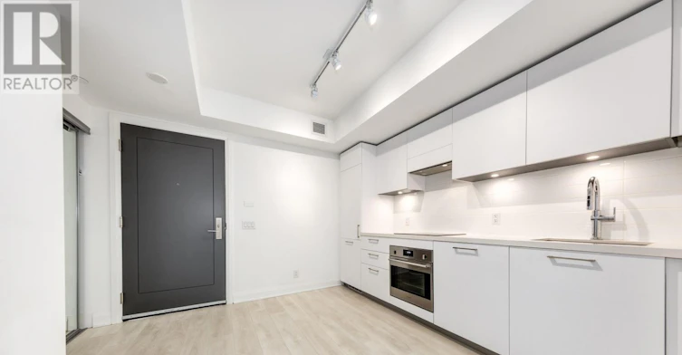 429-33 Frederick Todd Way, Toronto, ON, M4G 0C9 - 4