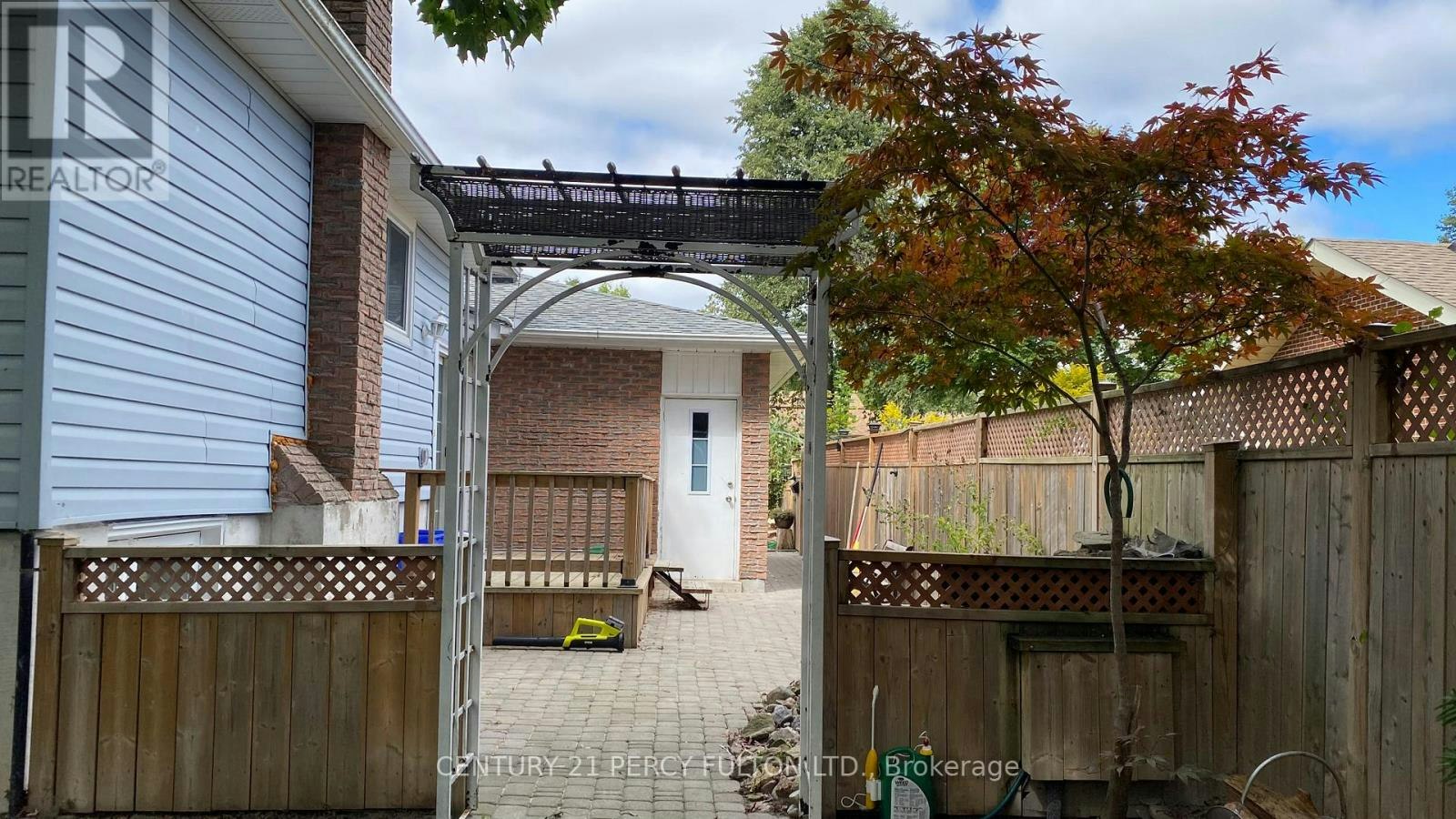 LOWER-119 Calais Street, Whitby, ON, L1N 5M3 - 30
