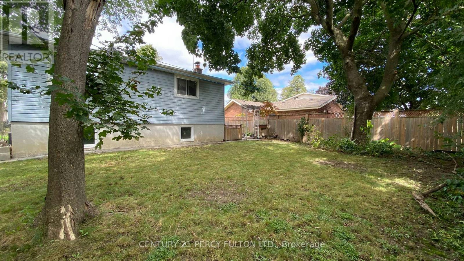LOWER-119 Calais Street, Whitby, ON, L1N 5M3 - 32