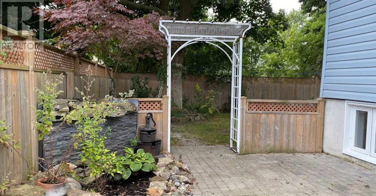 LOWER-119 Calais Street, Whitby, ON, L1N 5M3 - 28