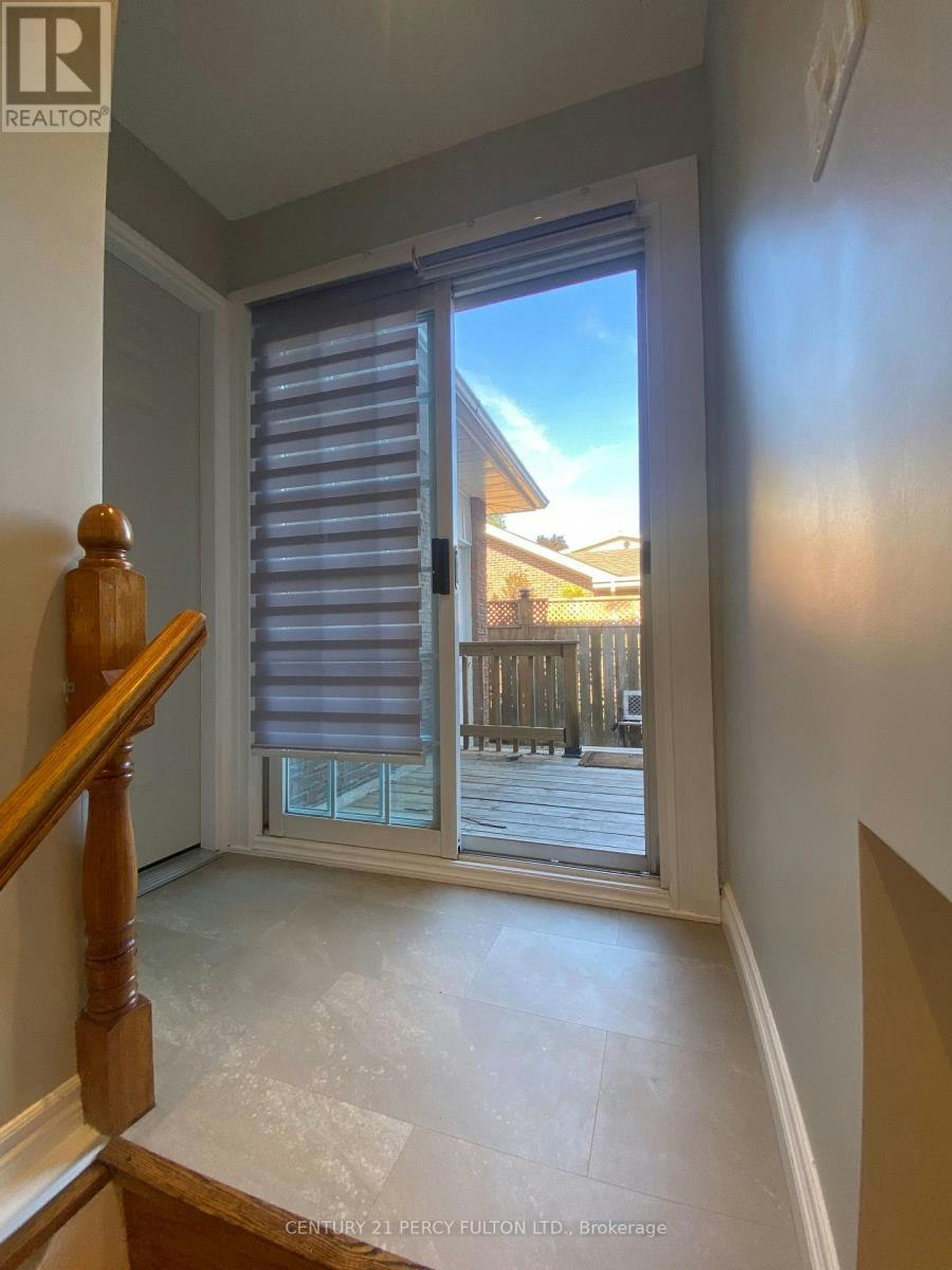LOWER-119 Calais Street, Whitby, ON, L1N 5M3 - 4