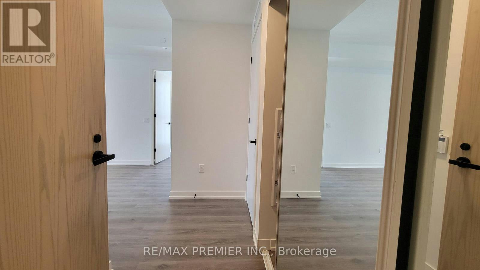 1012-28 Interchange Way, Vaughan, ON, L4K 0P8 - 4
