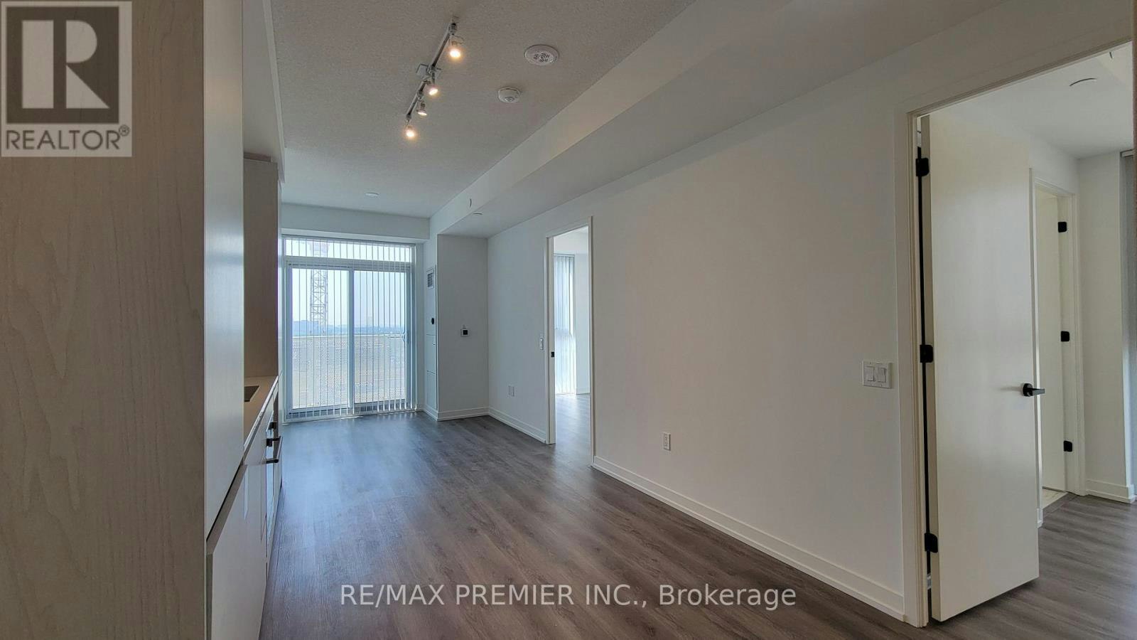 1012-28 Interchange Way, Vaughan, ON, L4K 0P8 - 6