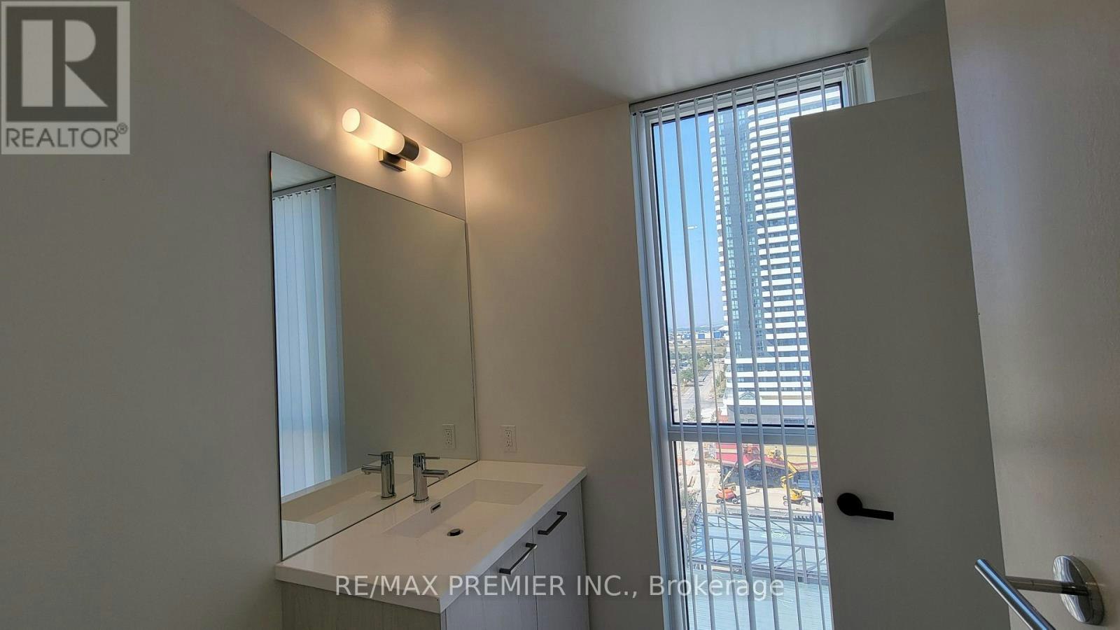 1012-28 Interchange Way, Vaughan, ON, L4K 0P8 - 24
