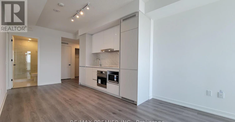 1012-28 Interchange Way, Vaughan, ON, L4K 0P8 - 9