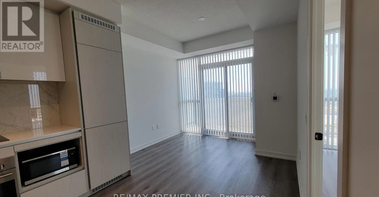 1012-28 Interchange Way, Vaughan, ON, L4K 0P8 - 11