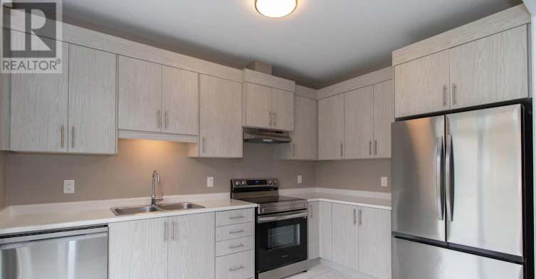 55 Copperhill Heights, Barrie, ON, L9S 2Z4 - 4