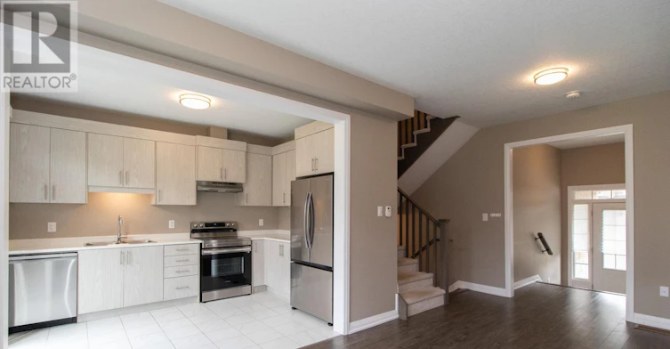 55 Copperhill Heights, Barrie, ON, L9S 2Z4 - 3