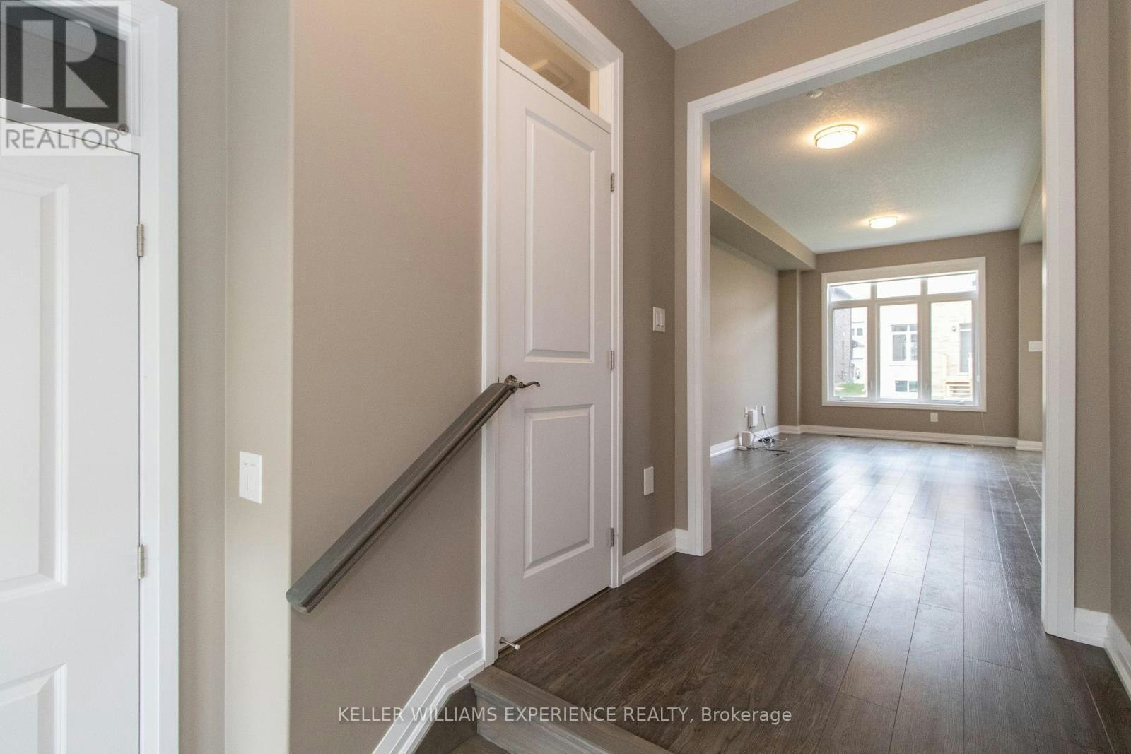55 Copperhill Heights, Barrie, ON, L9S 2Z4 - 7