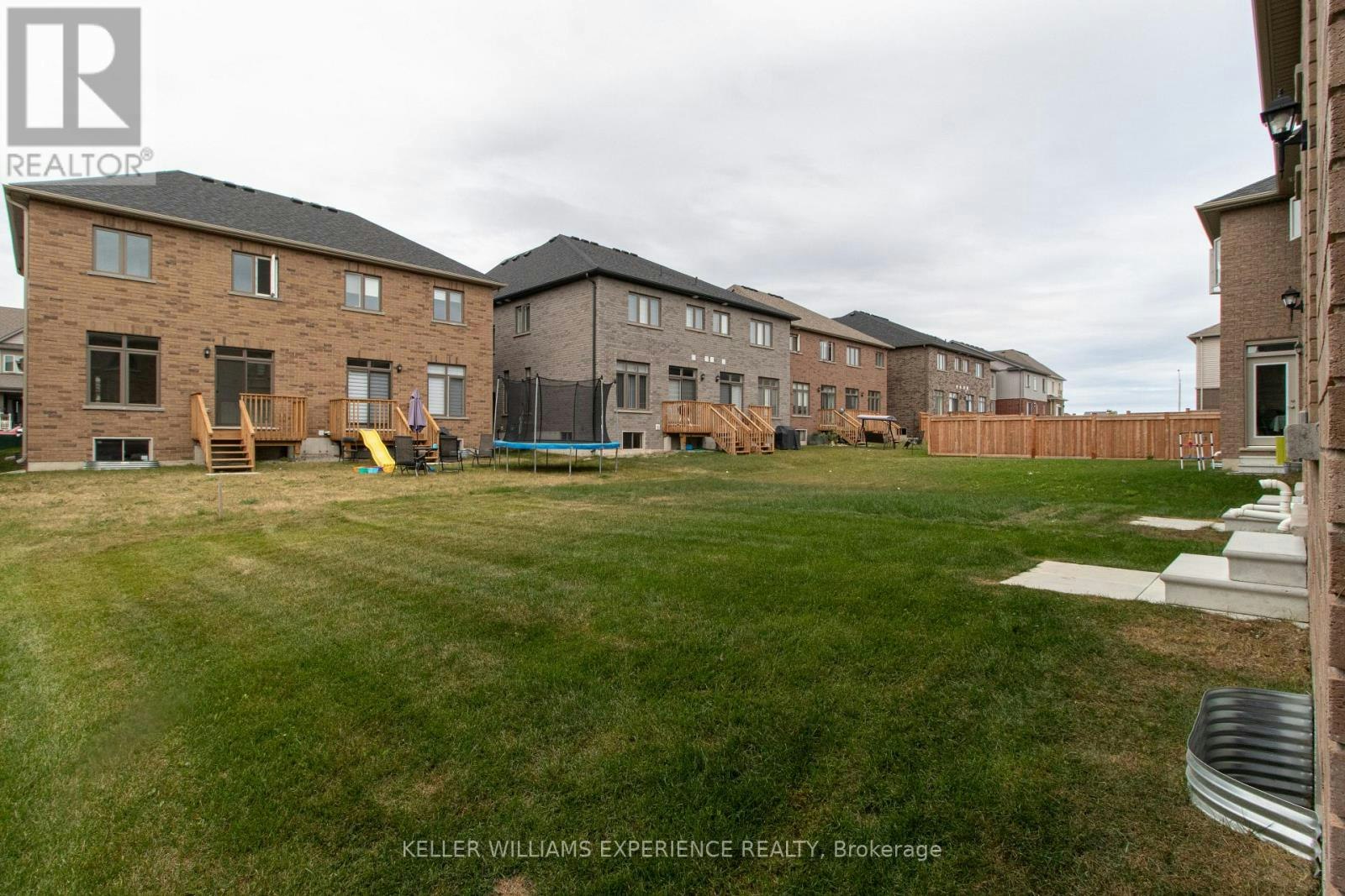 55 Copperhill Heights, Barrie, ON, L9S 2Z4 - 18