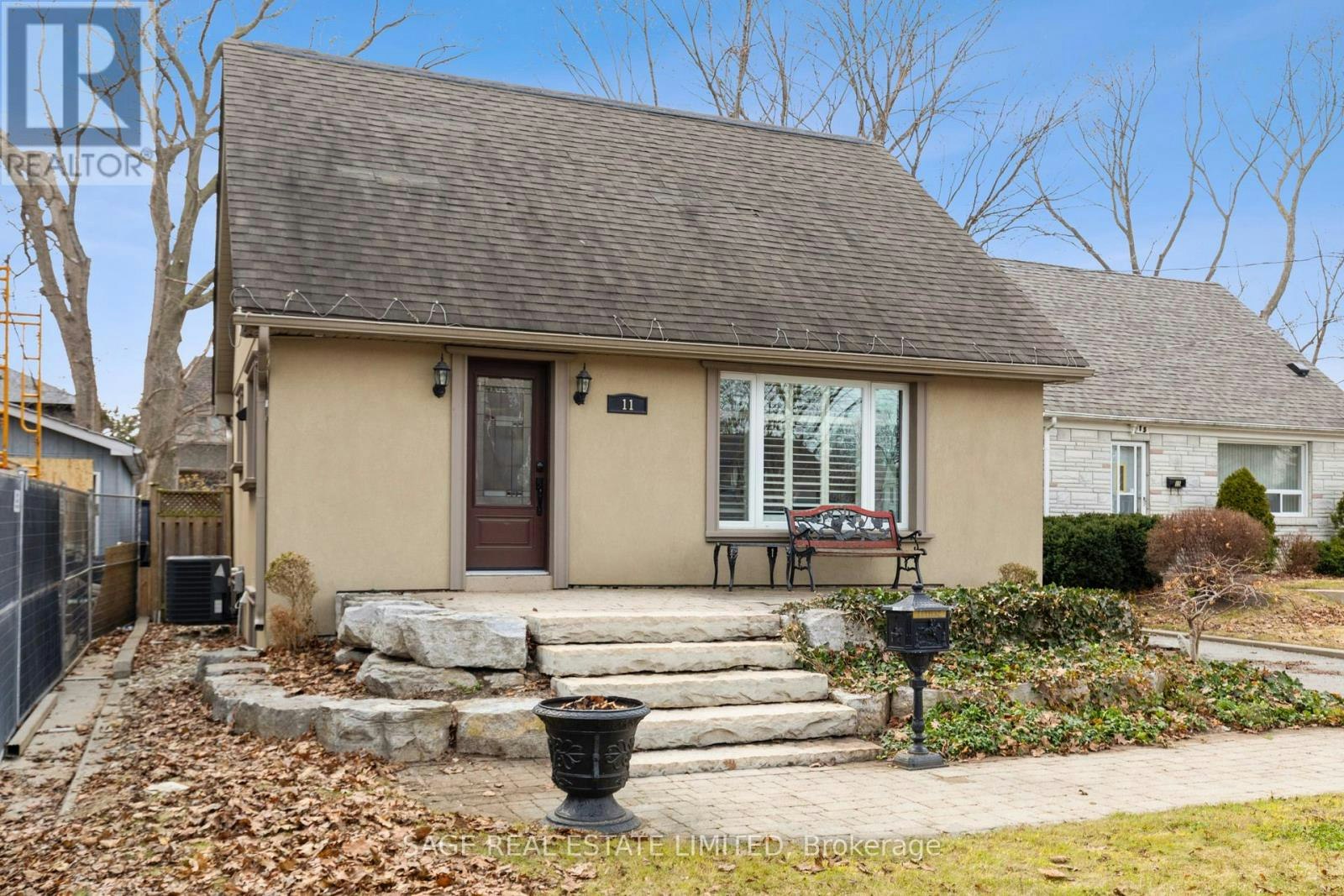 11 Chelsea Drive, Toronto, ON, M8W 4R5