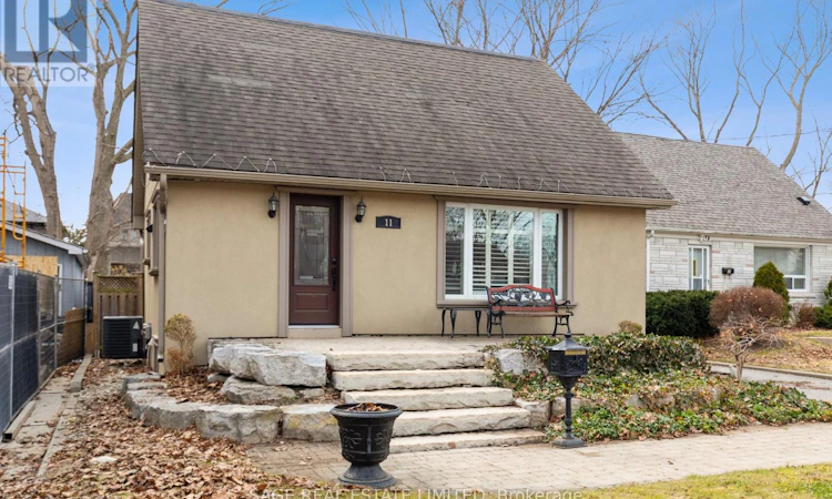 11 Chelsea Drive