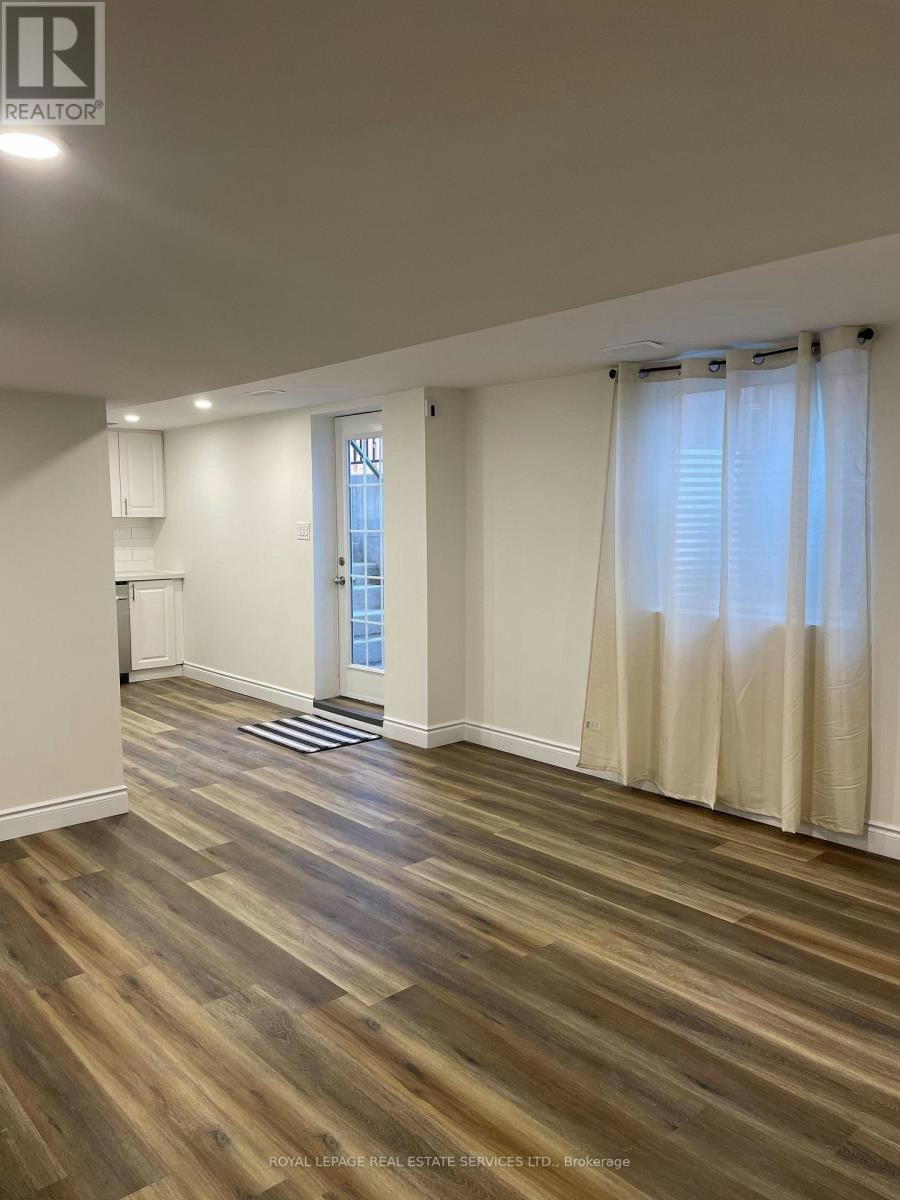 BSMT-5245 Alicante Street, Mississauga, ON, L5V 1S9 - 4