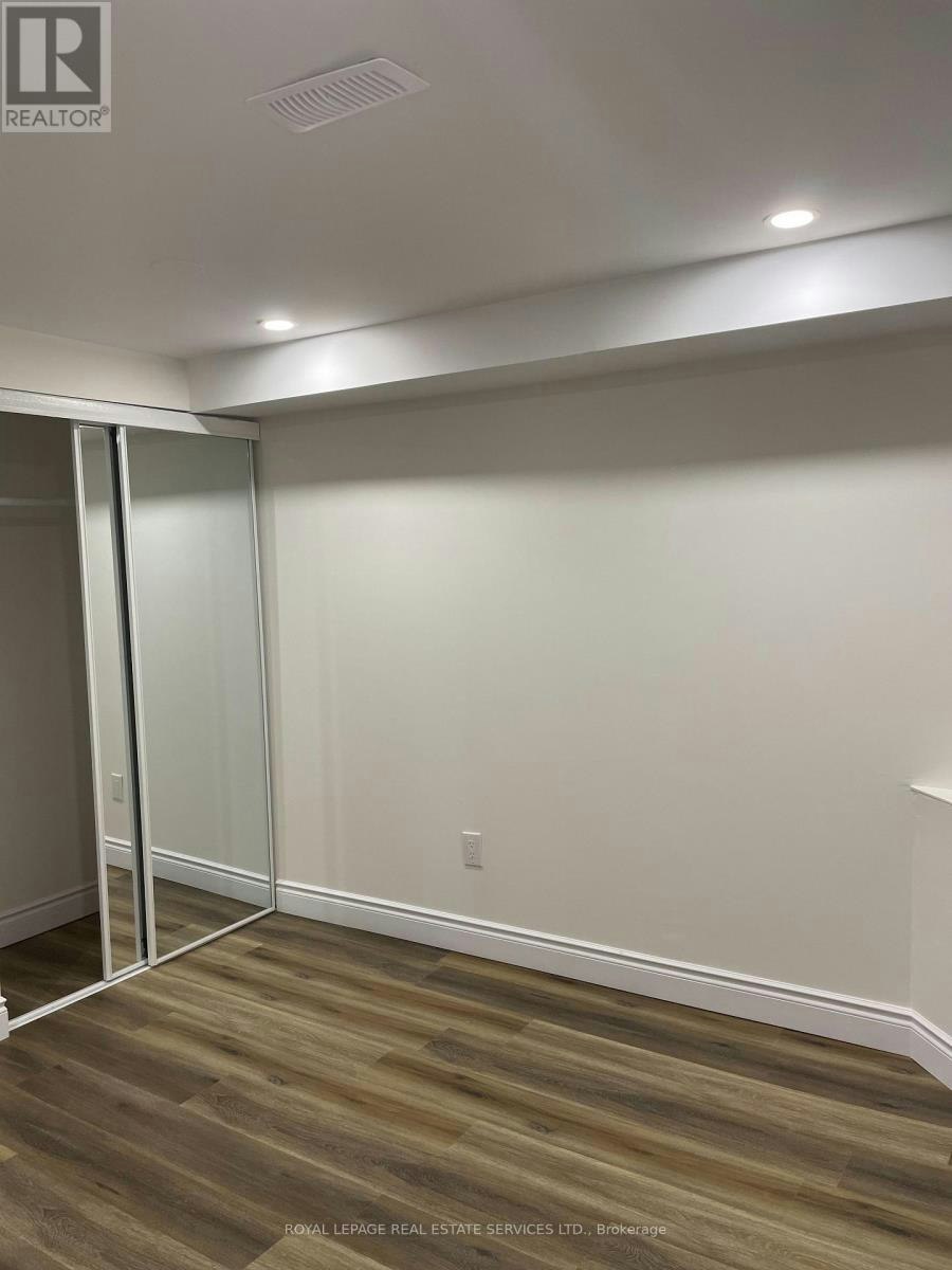 BSMT-5245 Alicante Street, Mississauga, ON, L5V 1S9 - 12