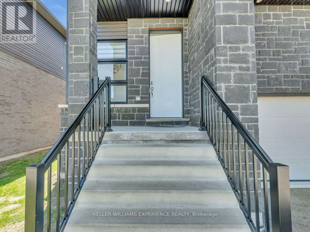 121 Sebastian Street, Blue Mountains, ON, N0H 1J0 - 3