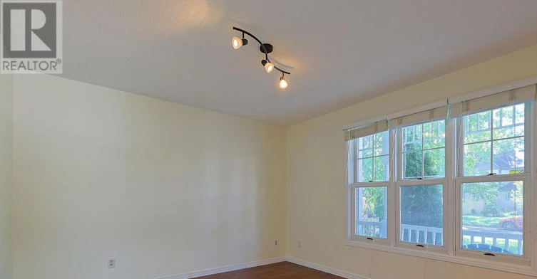11 Willver Drive, St. Catharines, ON, L2M 7Y1 - 12