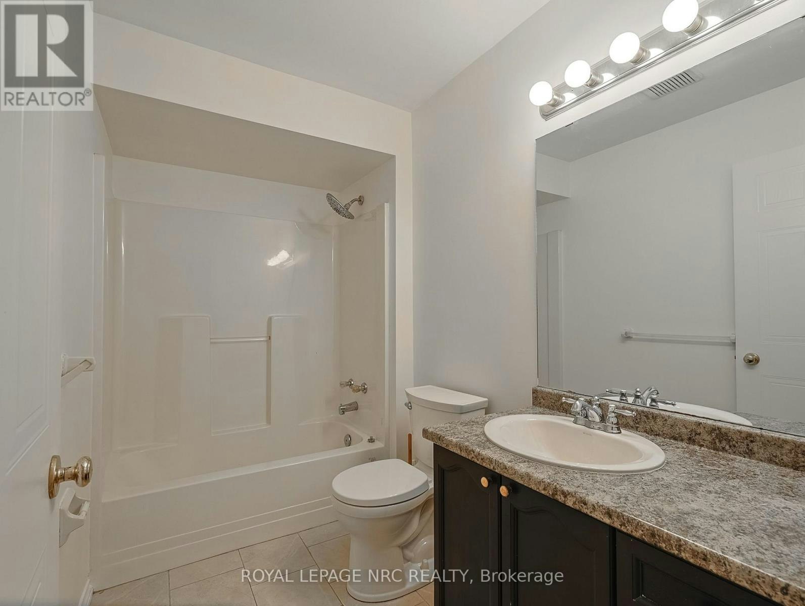 11 Willver Drive, St. Catharines, ON, L2M 7Y1 - 16