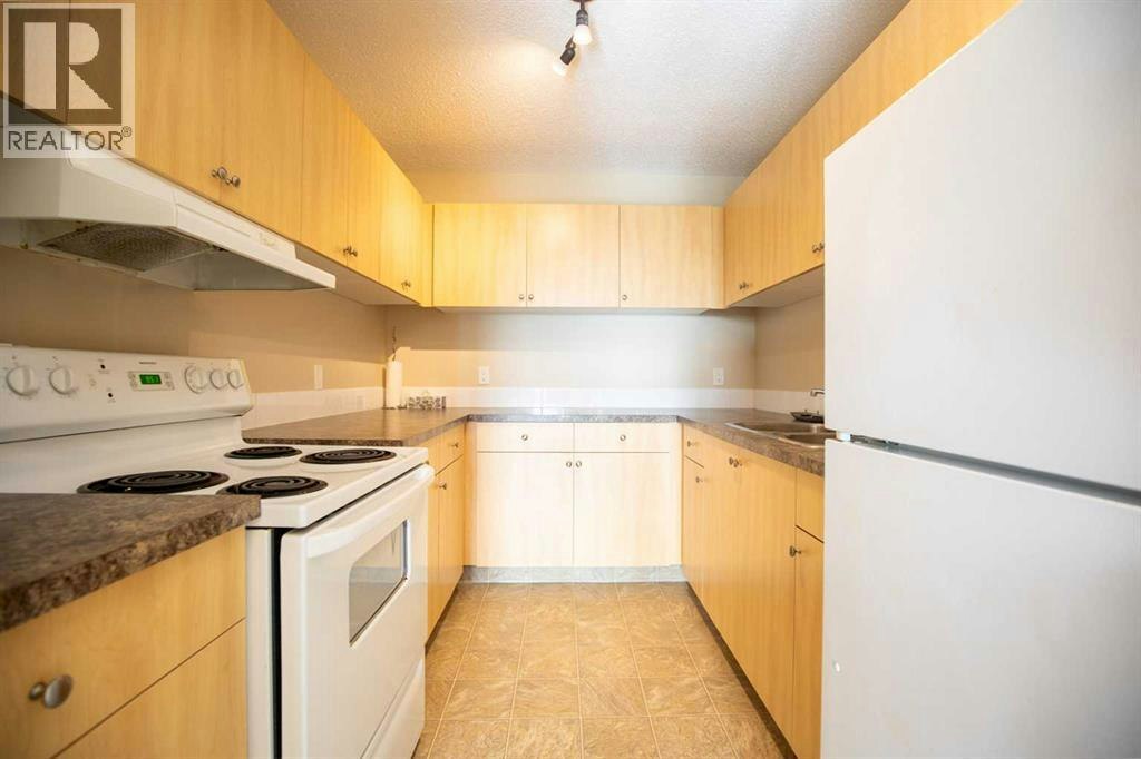 304-9903 97 Street, Wembley, AB, T0H 3C0 - 2