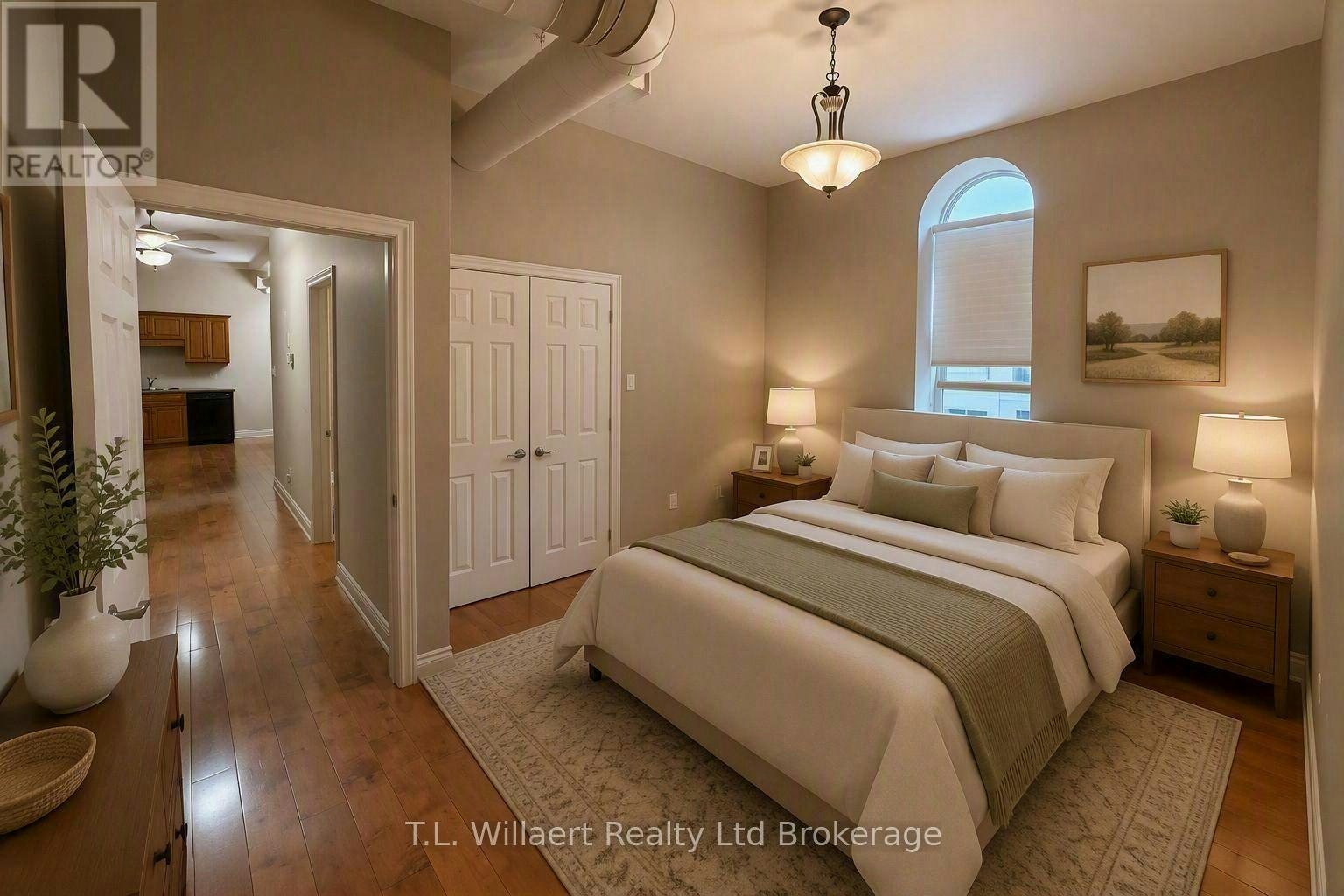 202-17 Brock Street W, Tillsonburg, ON, N4G 2A3 - 2