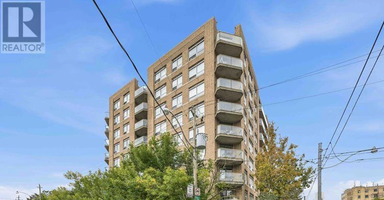 203-140 Bathurst Avenue, Toronto, ON, M5V 3N8 - 9