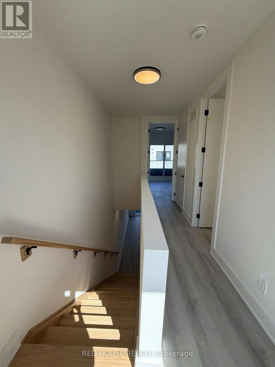 240 Ellis Avenue, St. Catharines, ON, L2P 0H2 - 18