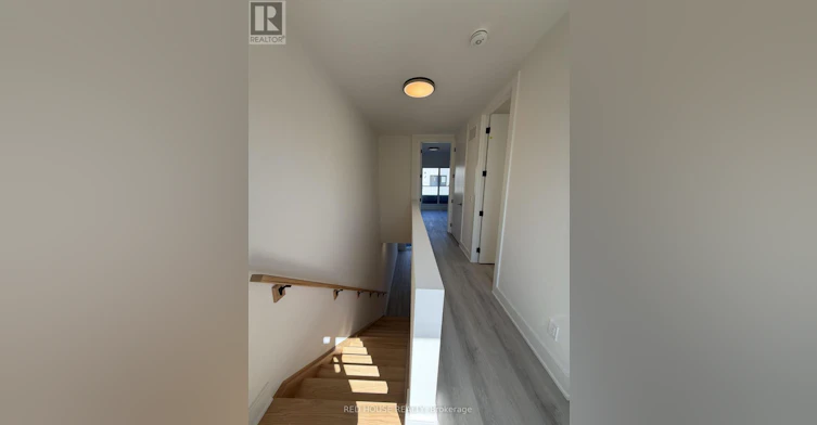 240 Ellis Avenue, St. Catharines, ON, L2P 0H2 - 18