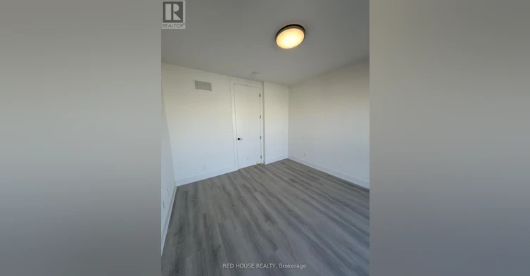 240 Ellis Avenue, St. Catharines, ON, L2P 0H2 - 20