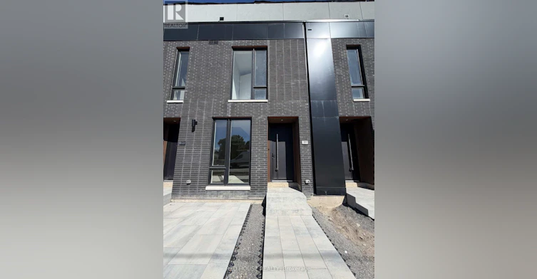 240 Ellis Avenue, St. Catharines, ON, L2P 0H2