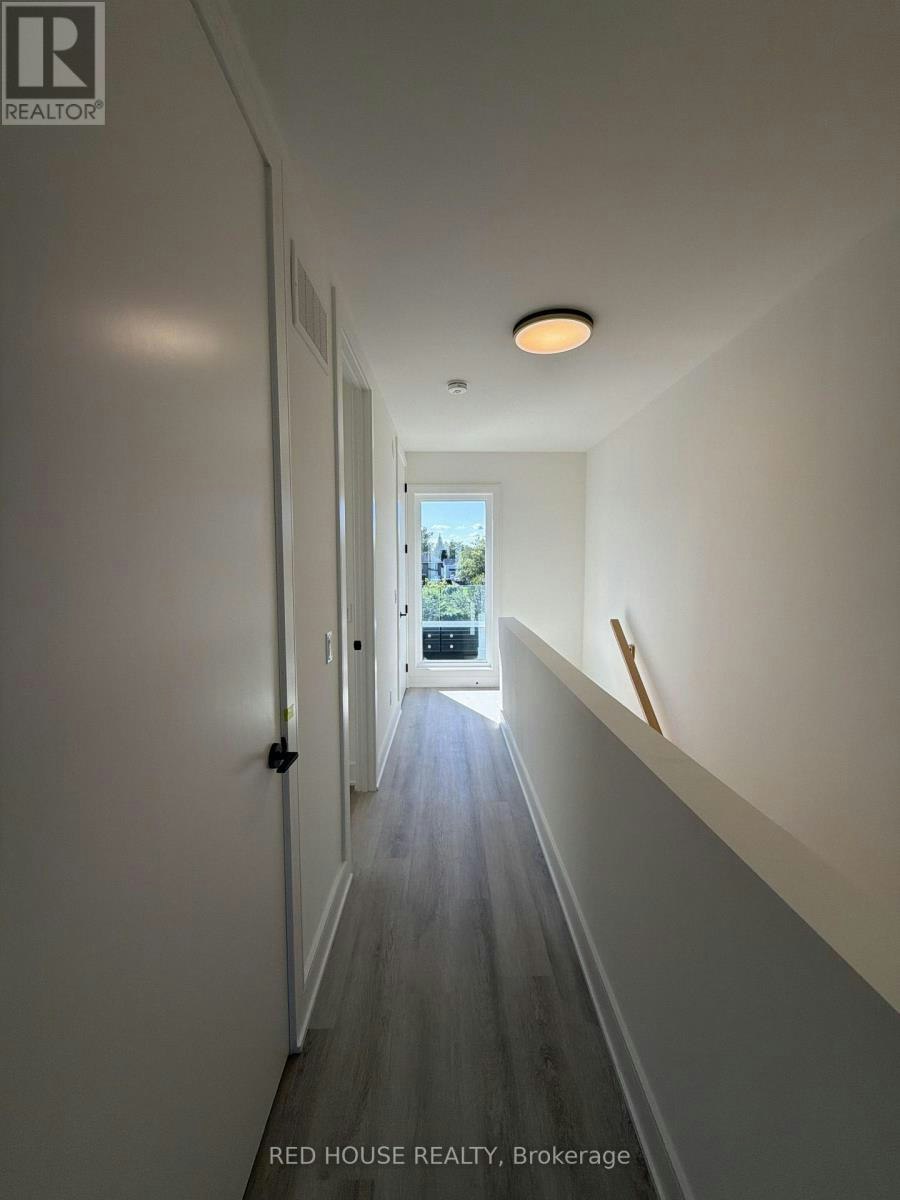 240 Ellis Avenue, St. Catharines, ON, L2P 0H2 - 26