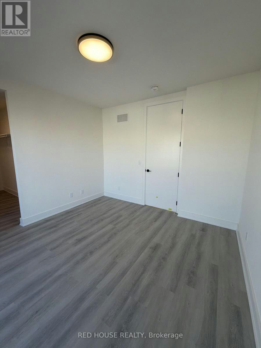 240 Ellis Avenue, St. Catharines, ON, L2P 0H2 - 22