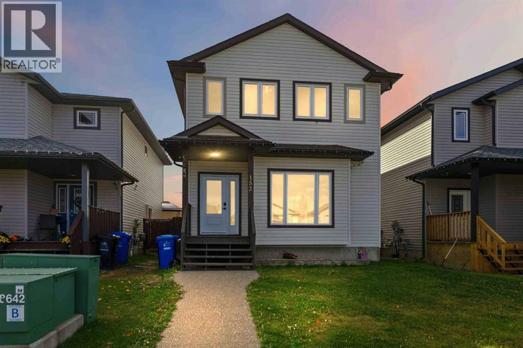 152 Chestnut Way, Fort Mcmurray, AB, T9K 0M7