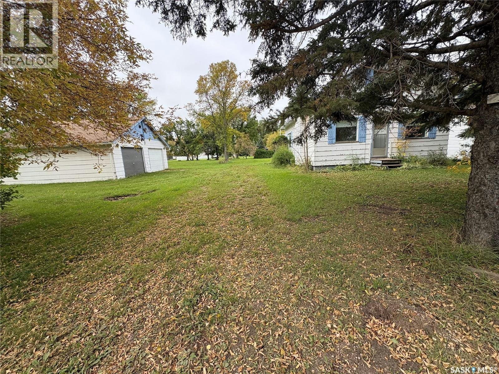 302-304 Livingstone Road, Pelly, SK, S0A 2Z0