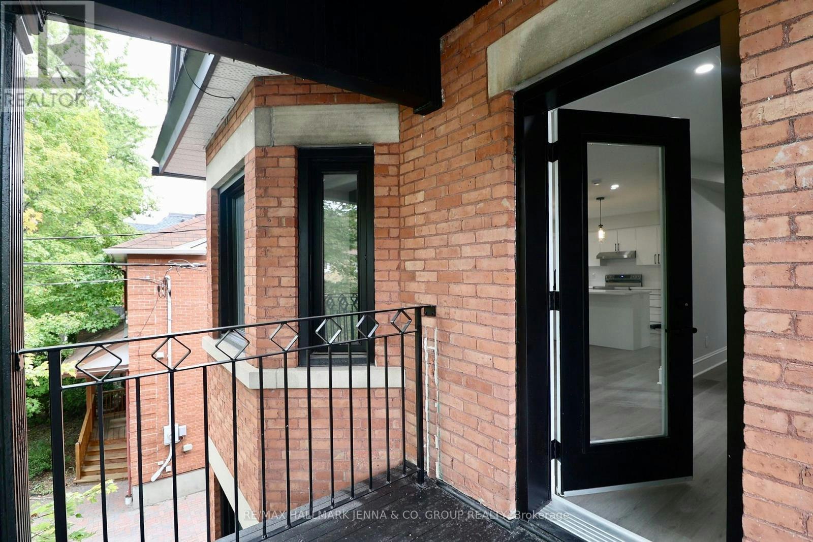 3-332 Osgoode Street, Ottawa, ON, K1N 6T3