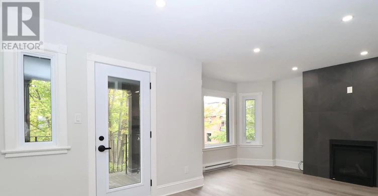 3-332 Osgoode Street, Ottawa, ON, K1N 6T3 - 6