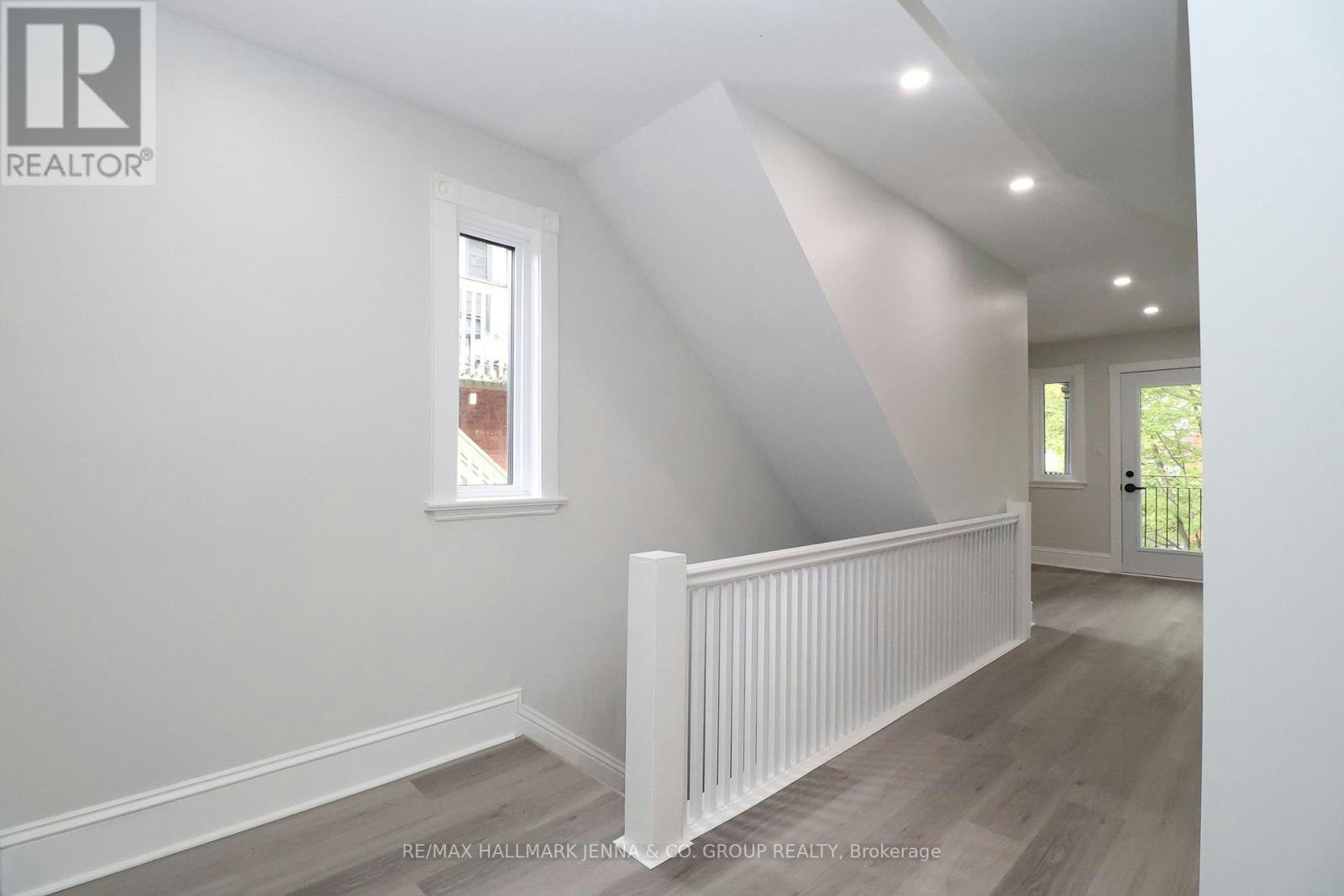 3-332 Osgoode Street, Ottawa, ON, K1N 6T3 - 4