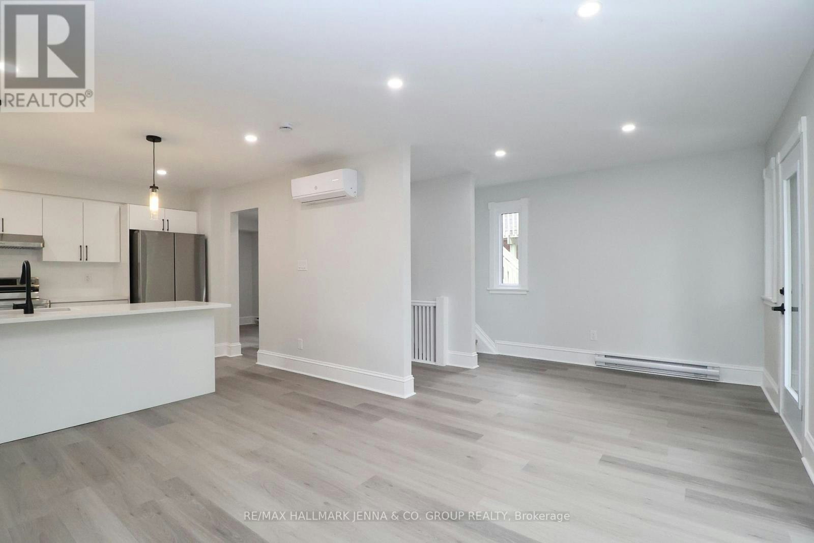 3-332 Osgoode Street, Ottawa, ON, K1N 6T3 - 9