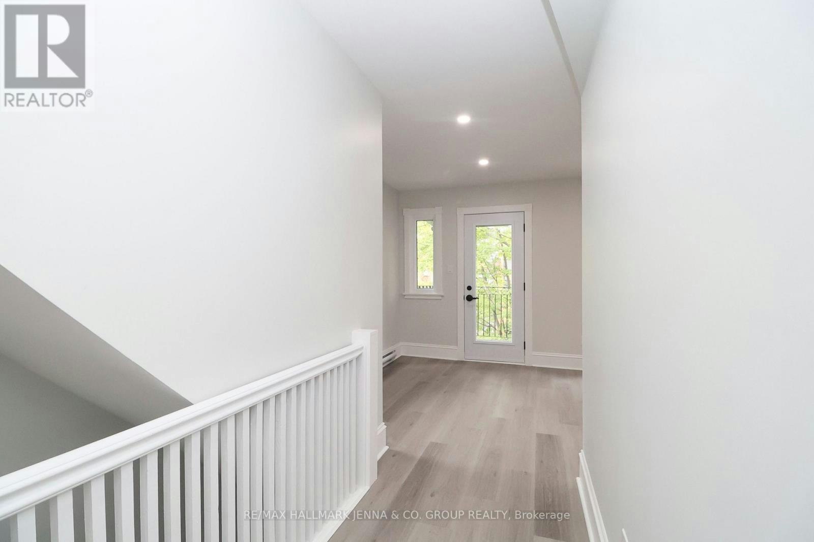 3-332 Osgoode Street, Ottawa, ON, K1N 6T3 - 5