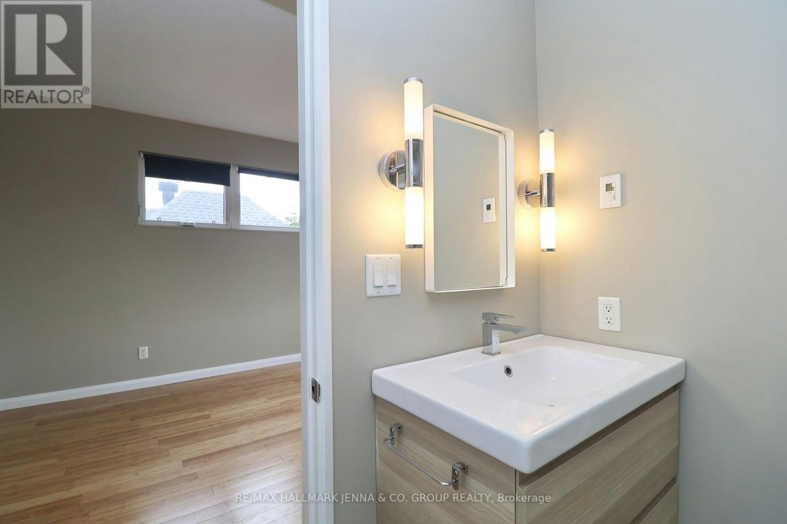 3-331 Osgoode Street, Ottawa, ON, K1N 1H2 - 16