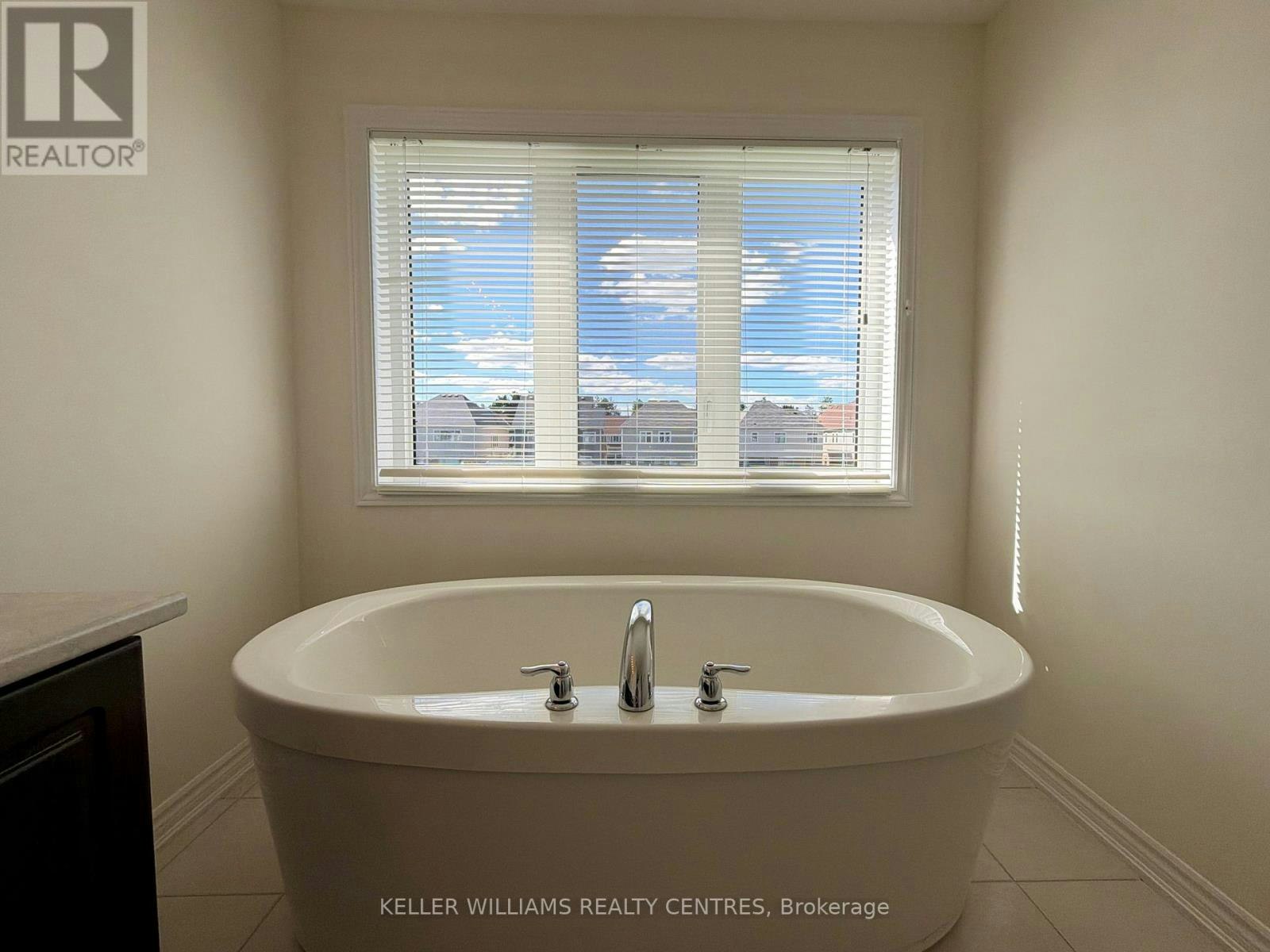 229 Brownley Lane, Essa, ON, L3W 0R3 - 36