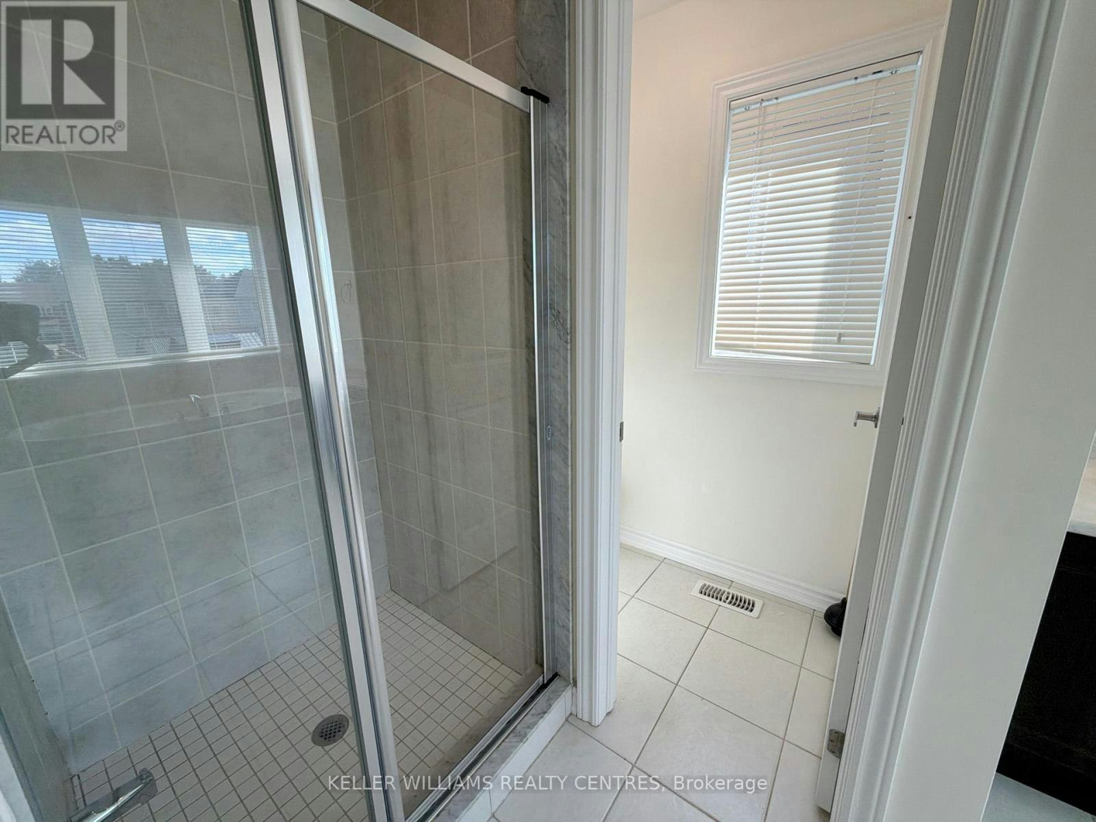 229 Brownley Lane, Essa, ON, L3W 0R3 - 37