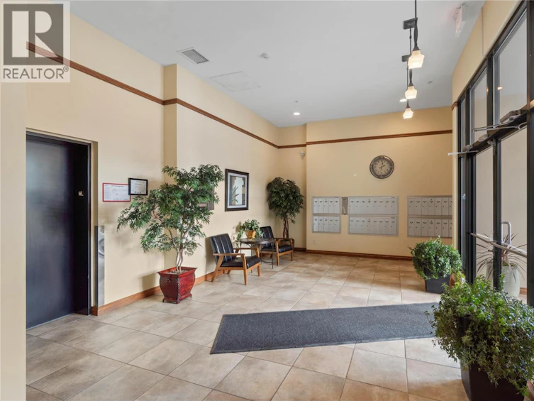 207-1390 Hillside Drive, Kamloops, BC, V2E 0A6 - 3