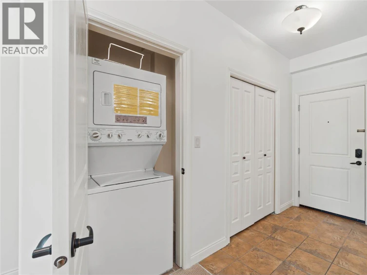 207-1390 Hillside Drive, Kamloops, BC, V2E 0A6 - 18
